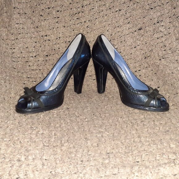 MARC BY MARC JACOBS-Metallic Blue Patent Leather Peep Toe Pumps/Bow-Sz 39-NM - Picture 4 of 8